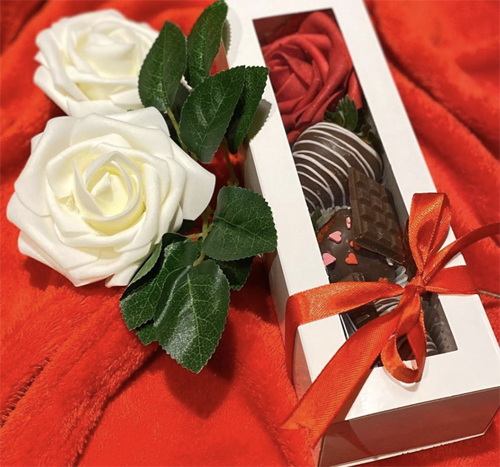 Strawberry Bouquets & Gift Boxes